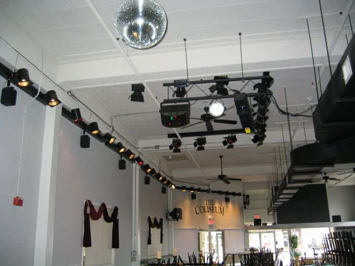 MilfordColliseum 094.jpgMilford Colliseum